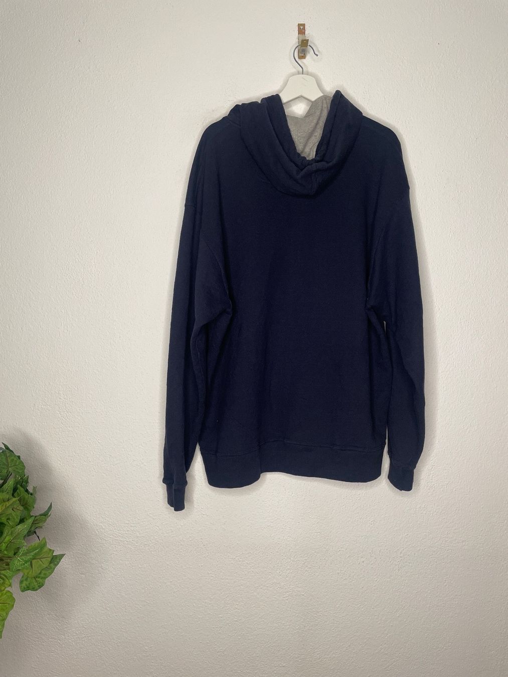 Champion Maglioni & Felpe: Champion Kapuzenpullover Dunkel Blau 2XL – Usato da Capolago venduto da LA.BOTTEGA 1