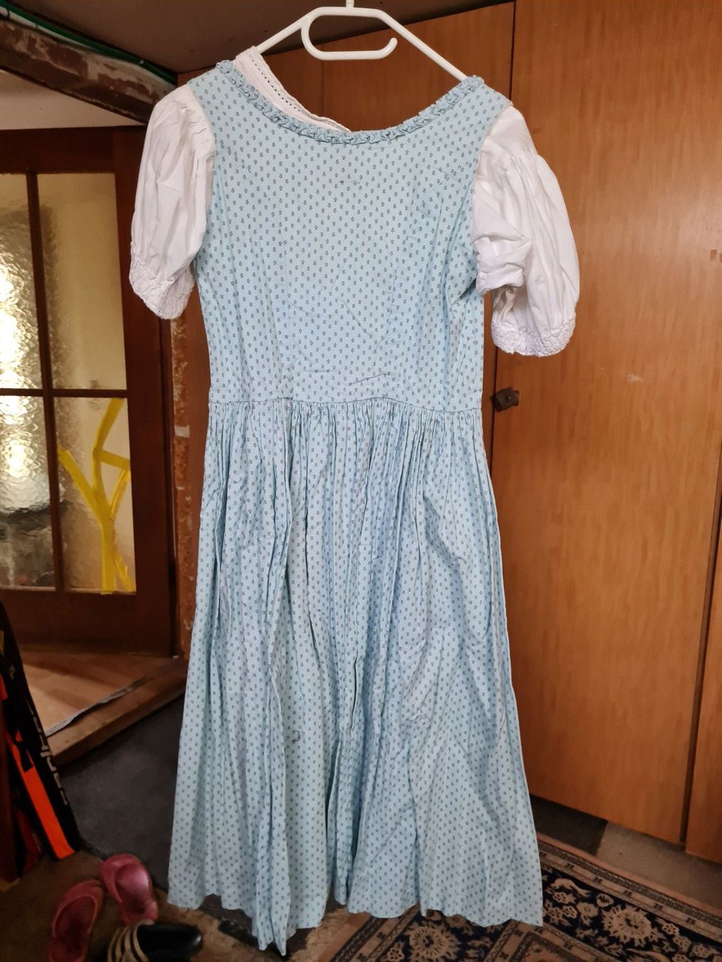 Kleider: Dirndl Set , Grösse S – Gebraucht aus Coeuve von Nelly2 2