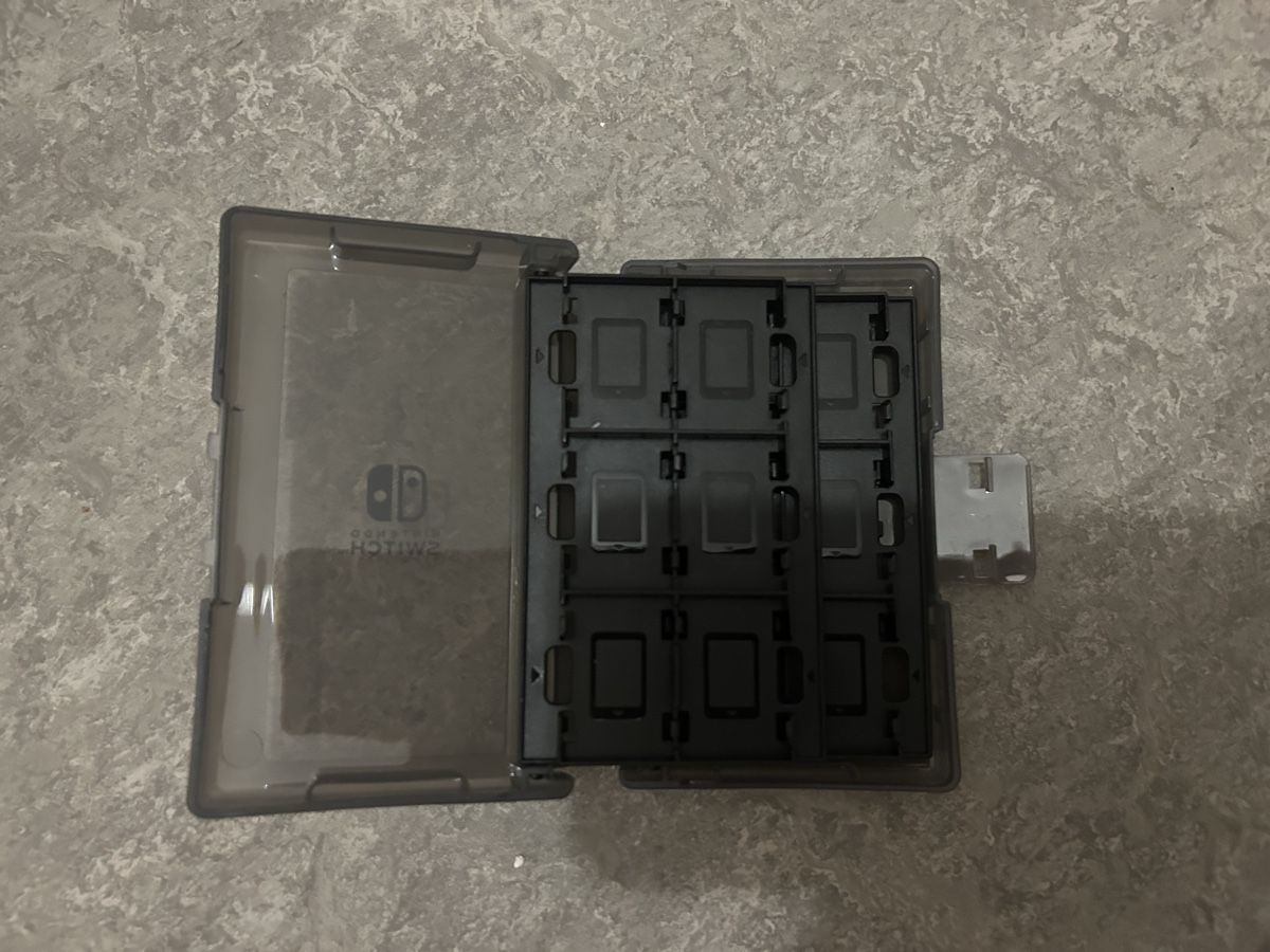 Nintendo Schutzhüllen: Nintendo Switch Zubehör – Gebraucht aus St. Gallen von bubblybee 4