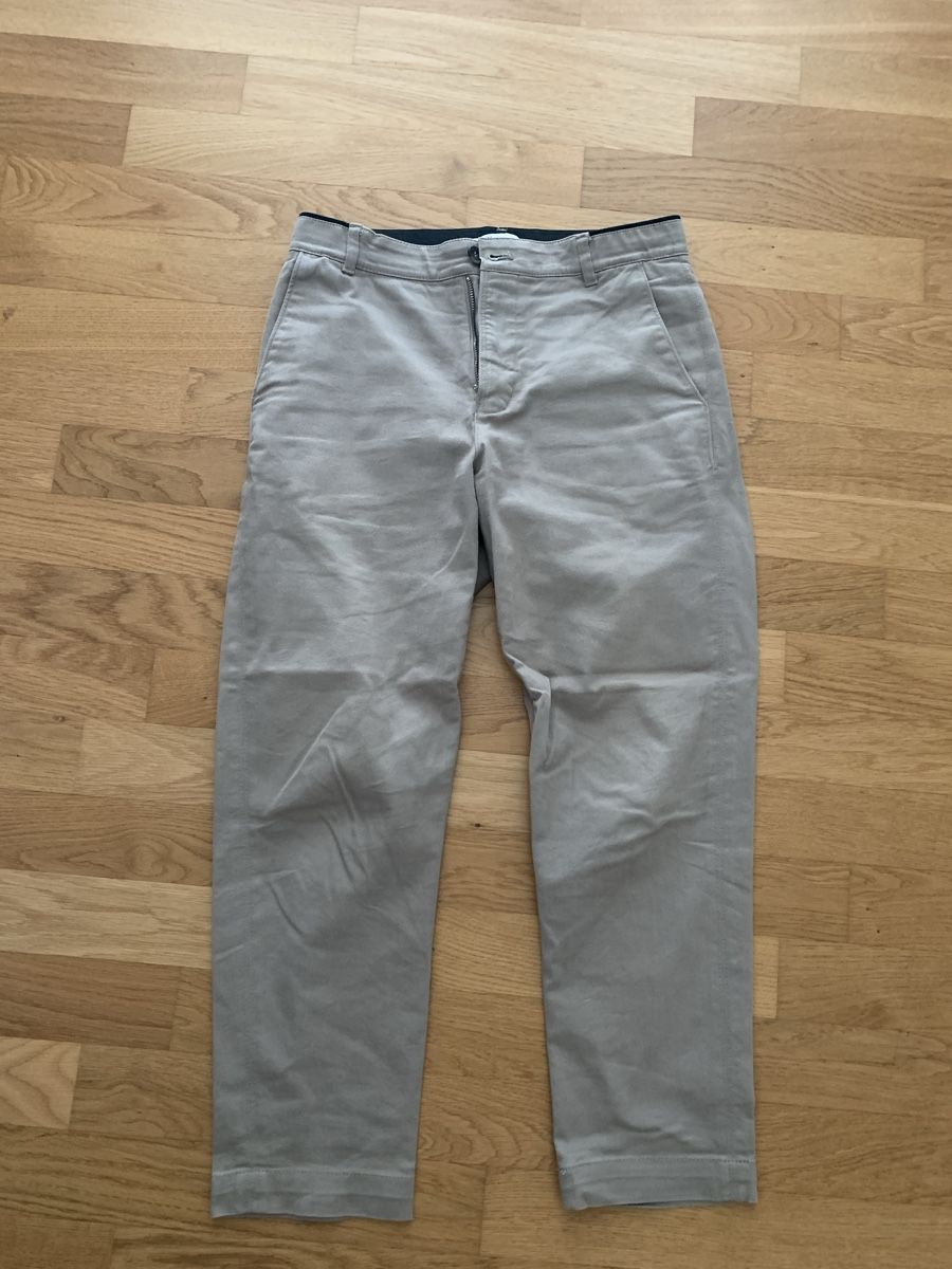 Zara Pantaloni: Zara Herren Hose Beige Gr. S/44 – Usato da Oensingen venduto da LorisMi 1
