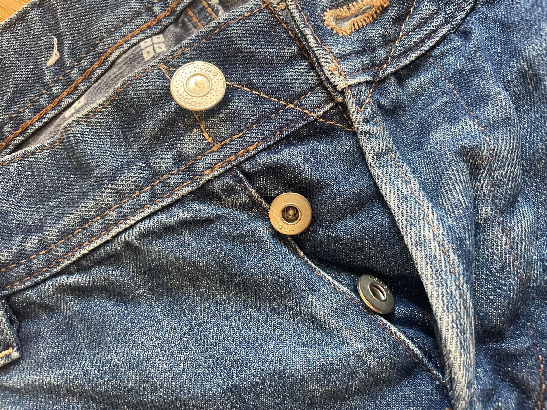 Esprit Jeans: Esprit Herren Jeans 33/36 – Usato da Wädenswil venduto da dorodi 1