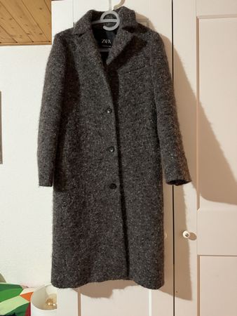 Manteau Zara laine stylé, parfait pour printemps