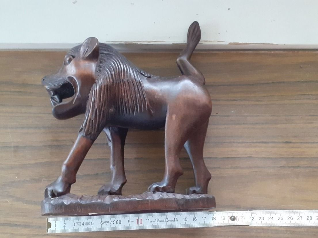 Skulpturen & Statuen: Holzfigur Skulptur Löwe – Gebraucht aus Mörschwil von antiksalon 7