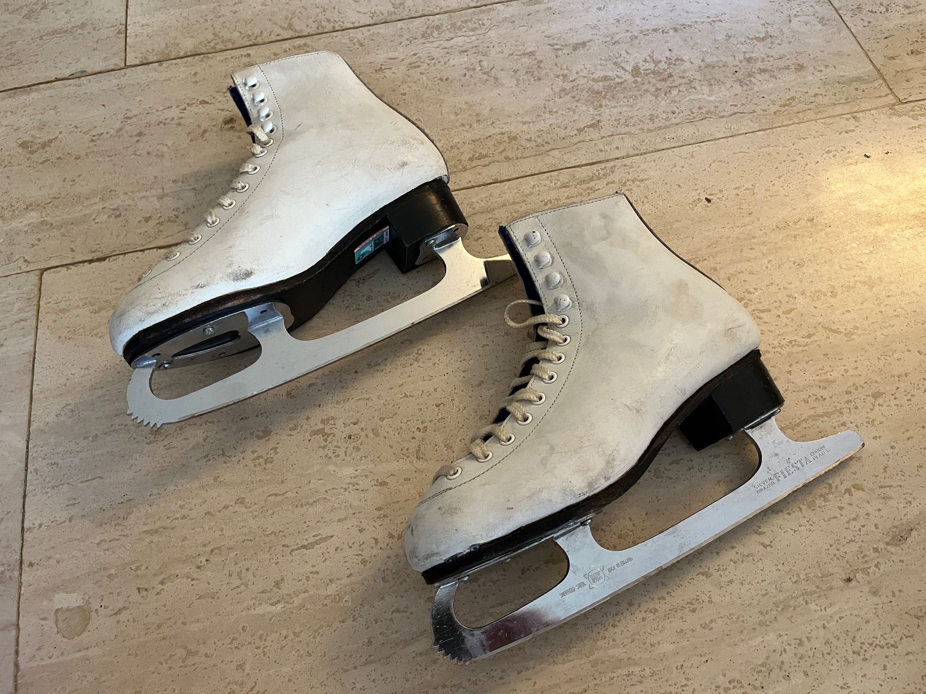 Patins à glace: Schlittschuhe Grösse 36 – D'occasion à Zürich par Pellicano 1