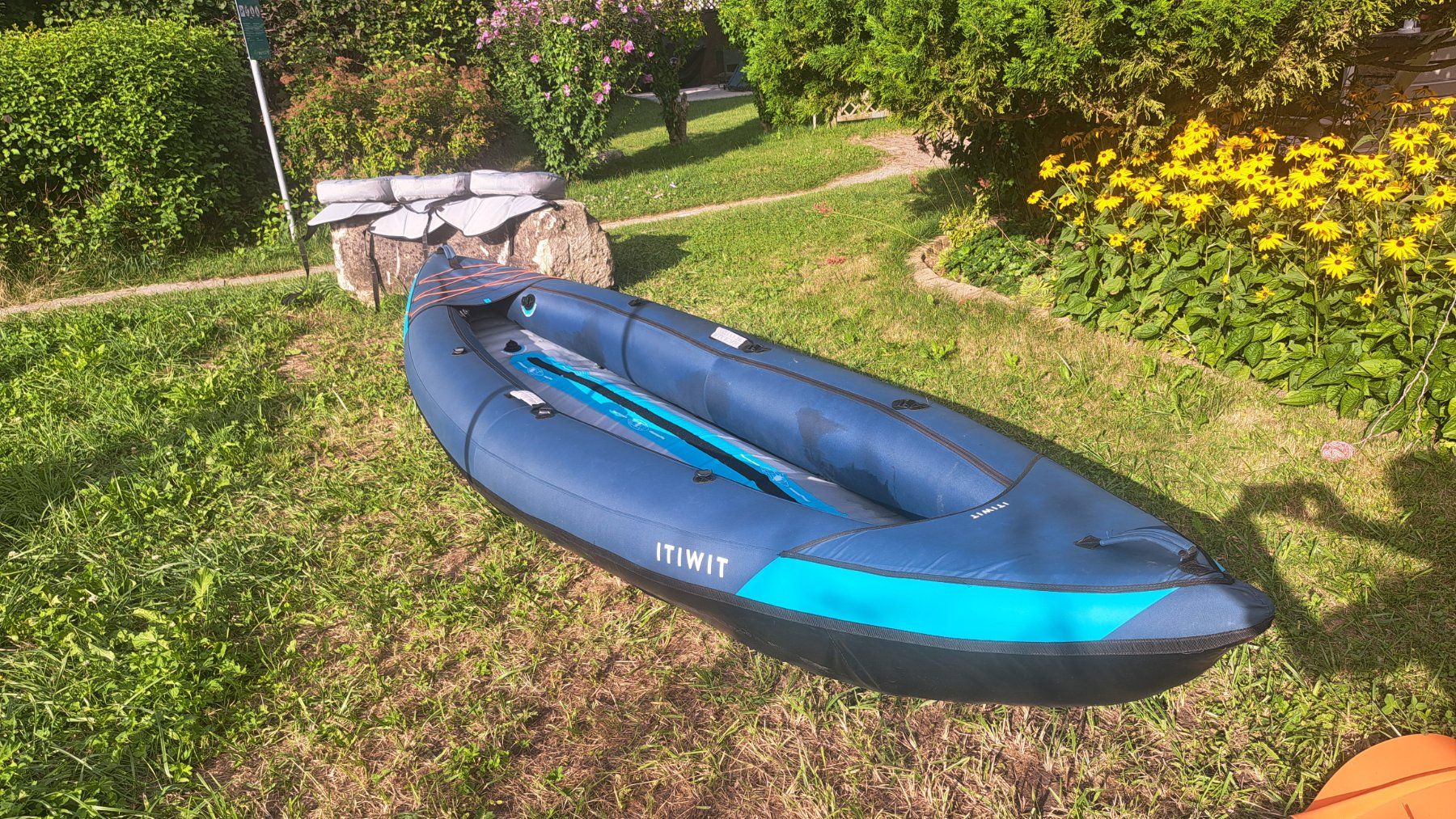 Decathlon Barche: Itiwit Kajak, aufblasbar - ideales Sommer-Freizeitboot! – Usato da Maienfeld venduto da Marcello.68 5