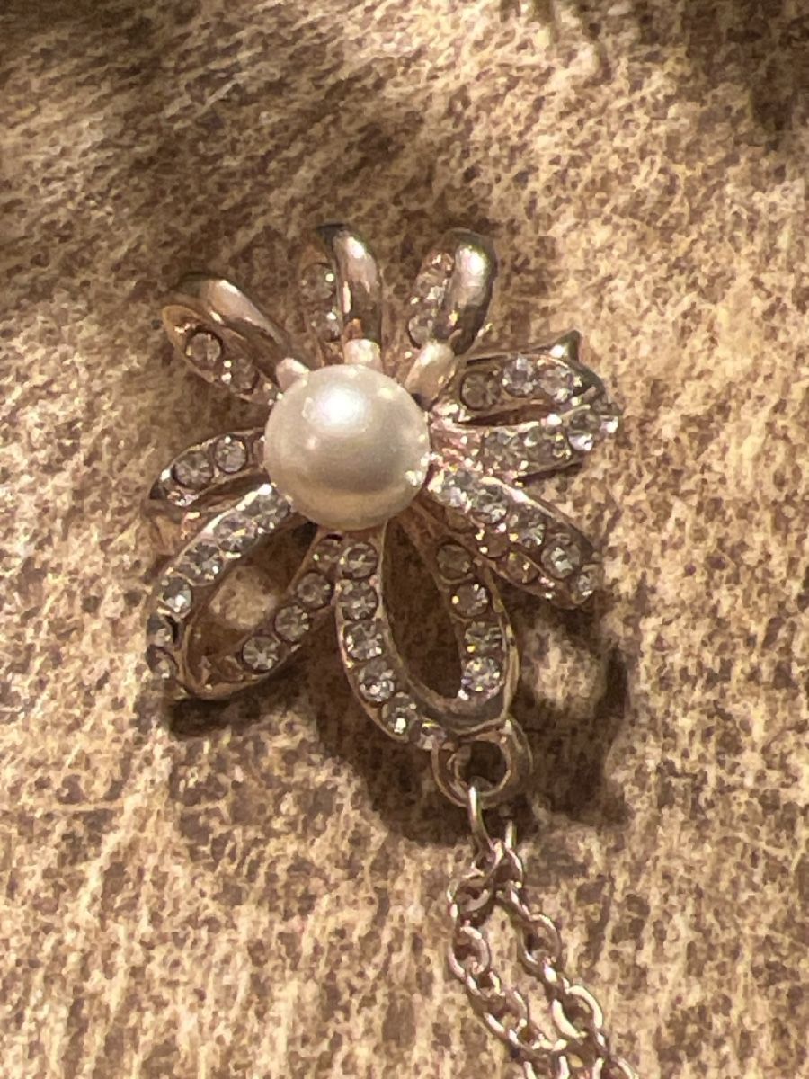 Spille & Fermagli: Doppelkette Kragen Pin – Nuovo (secondo la descrizione) da Seon venduto da Sunny-Schmuck78 1