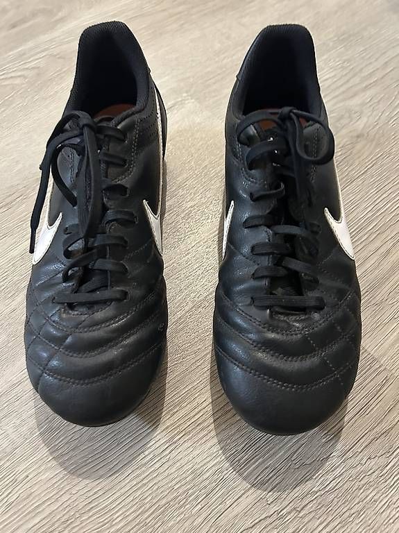 Scarpe da uomo: Fussball-Schuhe – Usato da Schwerzenbach venduto da nic_zt5r 1