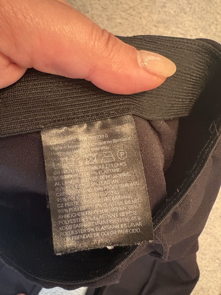 H&M Pantaloni: Schwarze Hose mit elastischem Bund, Gr. S – Usato da Ebertswil venduto da shushuj 2