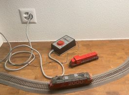 Roco Eisenbahn mit 2 Lokomotiven, Wagen, Trafo, Schienen