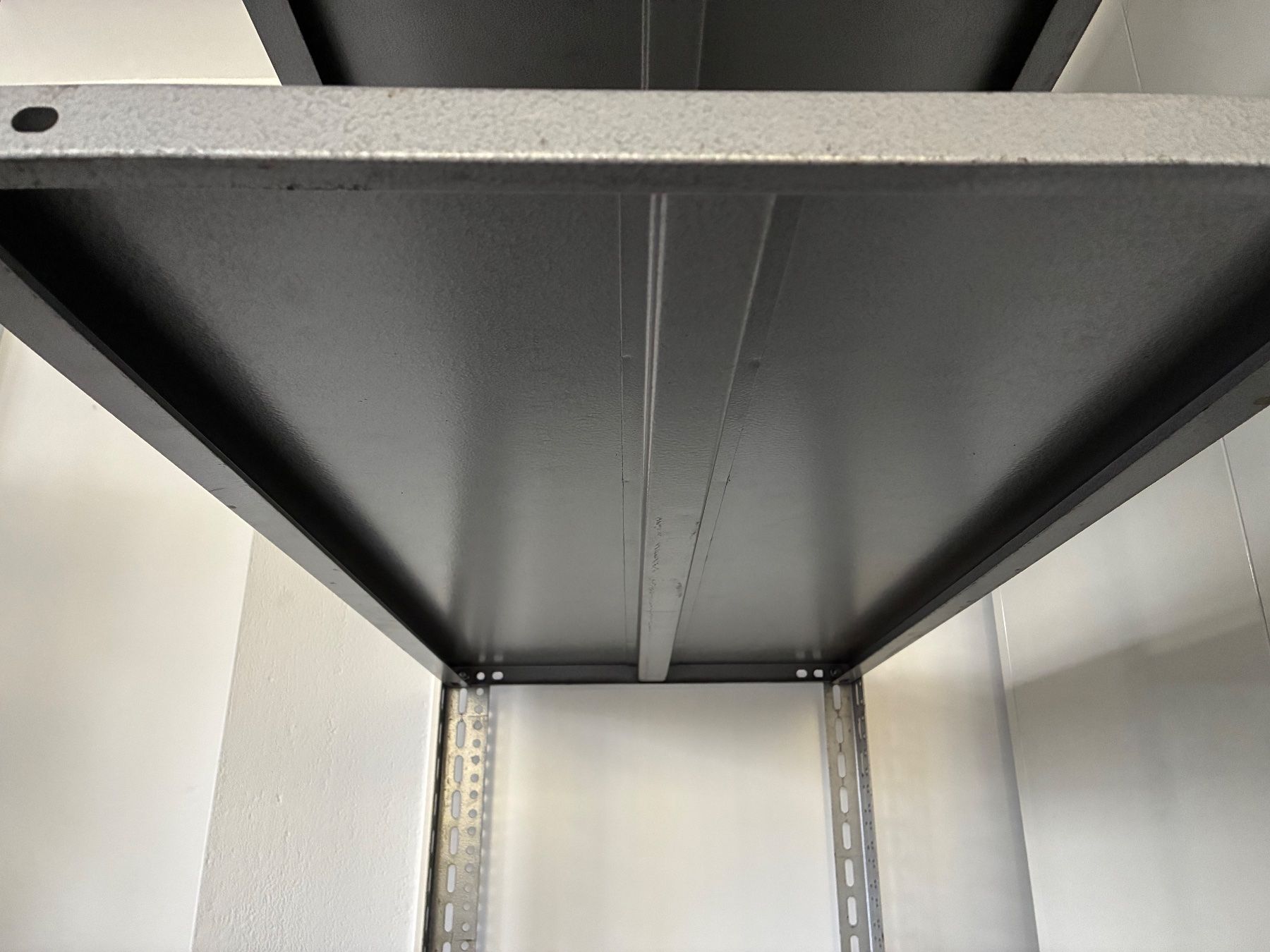 Scaffali: Robustes Metallgestell 200x100x50cm – Usato da Niederhelfenschwil venduto da Spider150 4