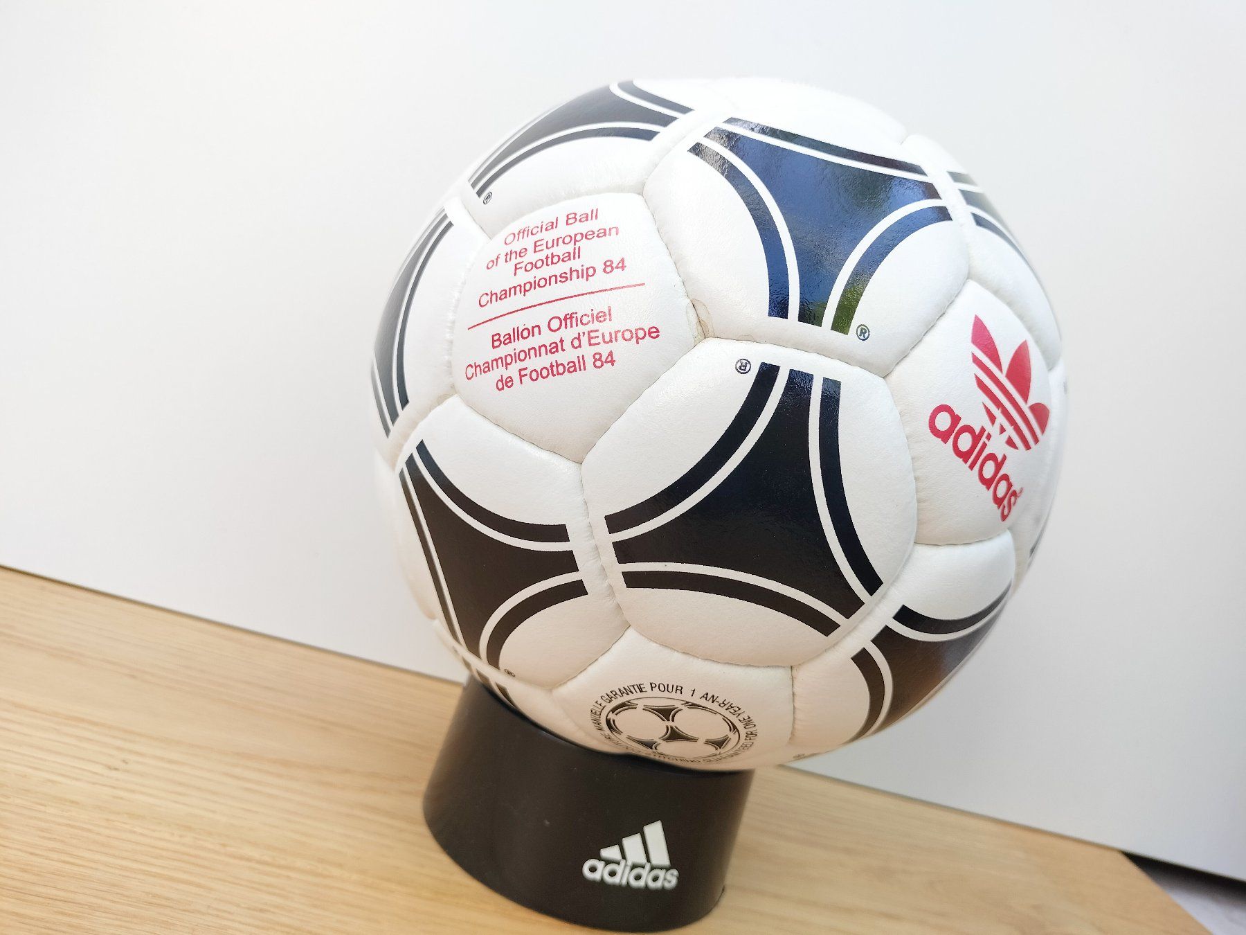 Adidas Bälle: Original Adidas Matchball EM 1984 – Gebraucht aus Wil SG von kaizzen