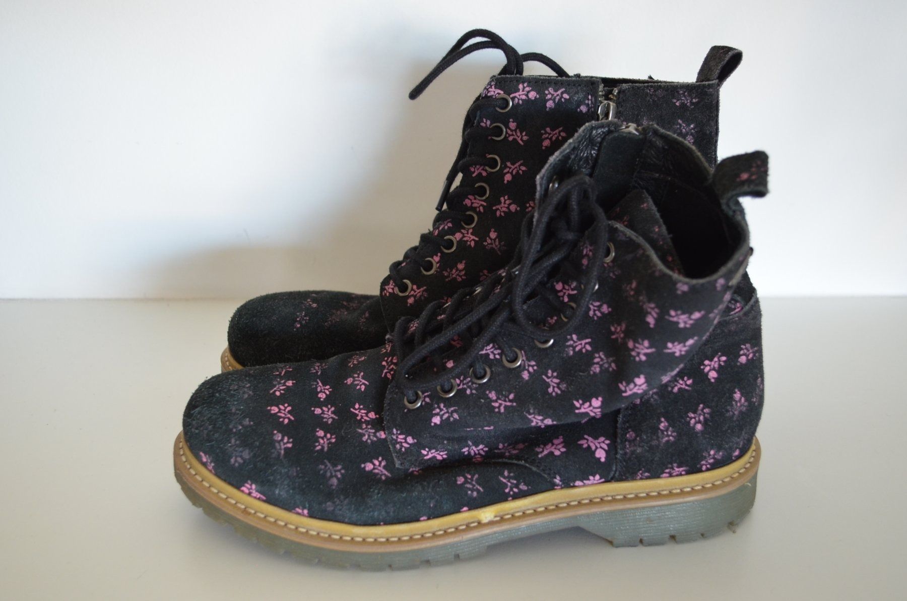 Pepe Jeans Scarpe da donna: Pepe Jeans Boots – Usato da Locarno venduto da DarjaRonco