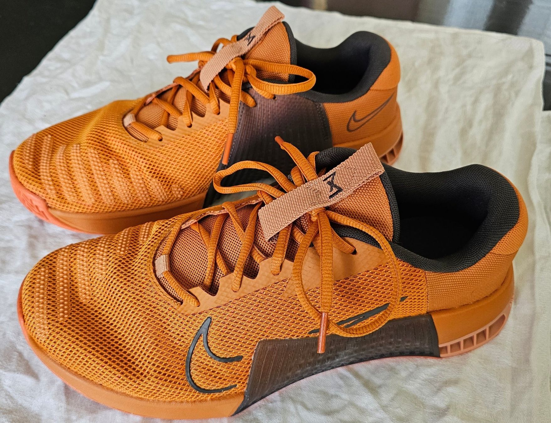Nike Herrenschuhe: Nike Performance METCON 9, campfire orange, Gr. 44.5 – Neu (gemäss Beschreibung) aus Cham von Pfingsti