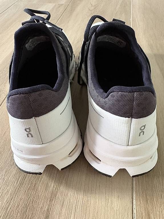 Damenschuhe: Baskets On Cloudultra femme  – Gebraucht aus Pambio-Noranco von Derimey 3