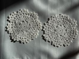 2er Set Vintage Häkeldeckchen weiss, ca. 10 cm Durchm.