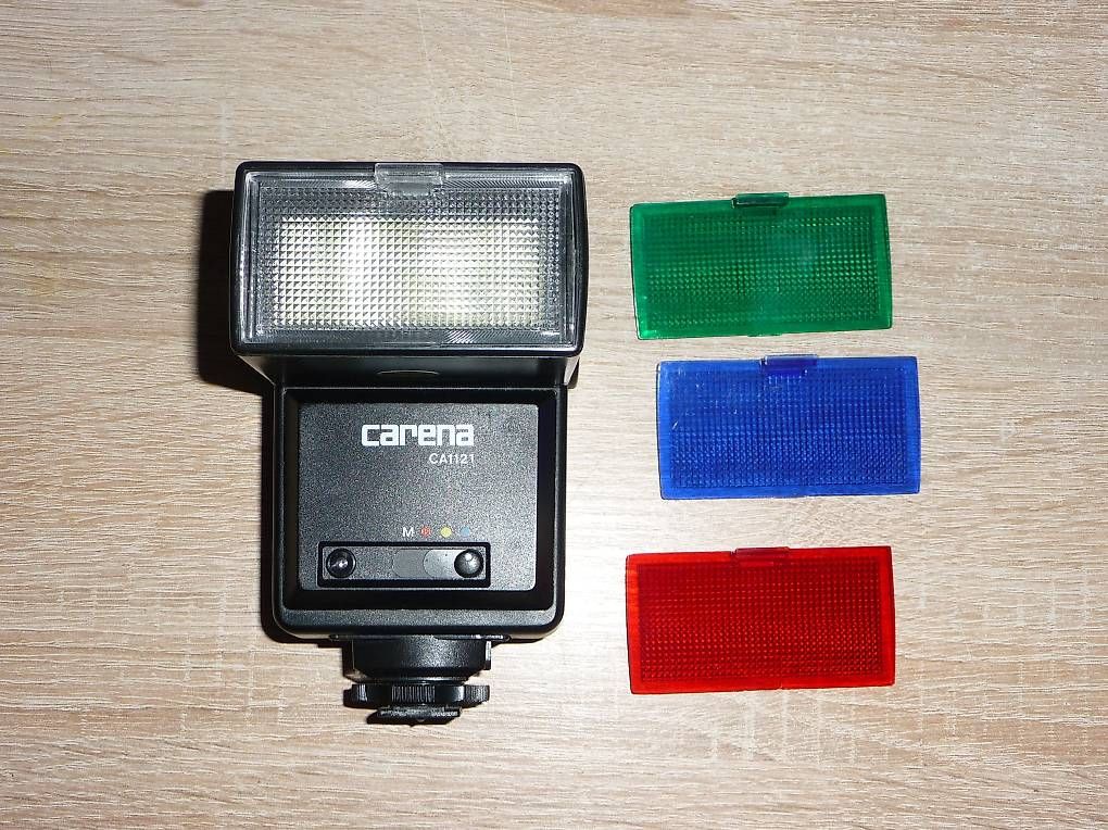 Carena Flash: Blitz Carena CA1121 3 Farbige Blenden – Usato da Rapperswil SG venduto da 1035f