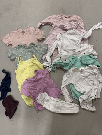 Lot de body filles dès 92