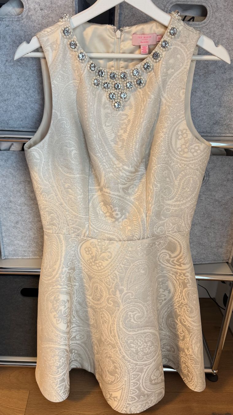 Ted Baker Vestiti: Ted Baker Hochzeitskleid – Usato da Gümmenen venduto da Monsieur_Finn 1