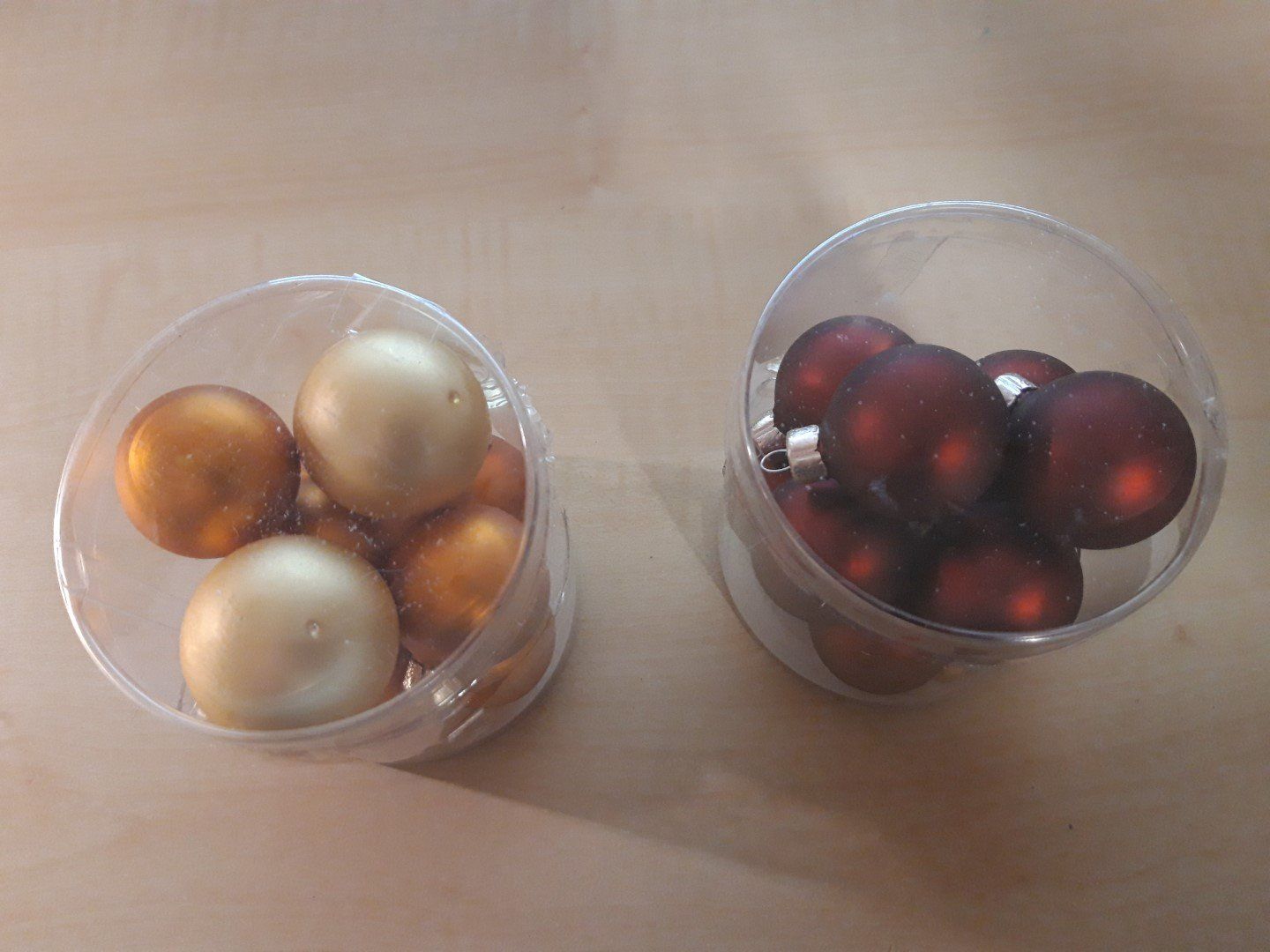 Tutte le decorazioni: Weihnachtskugeln klein 2er Set rot und orange – Usato da Egliswil venduto da Cracky81