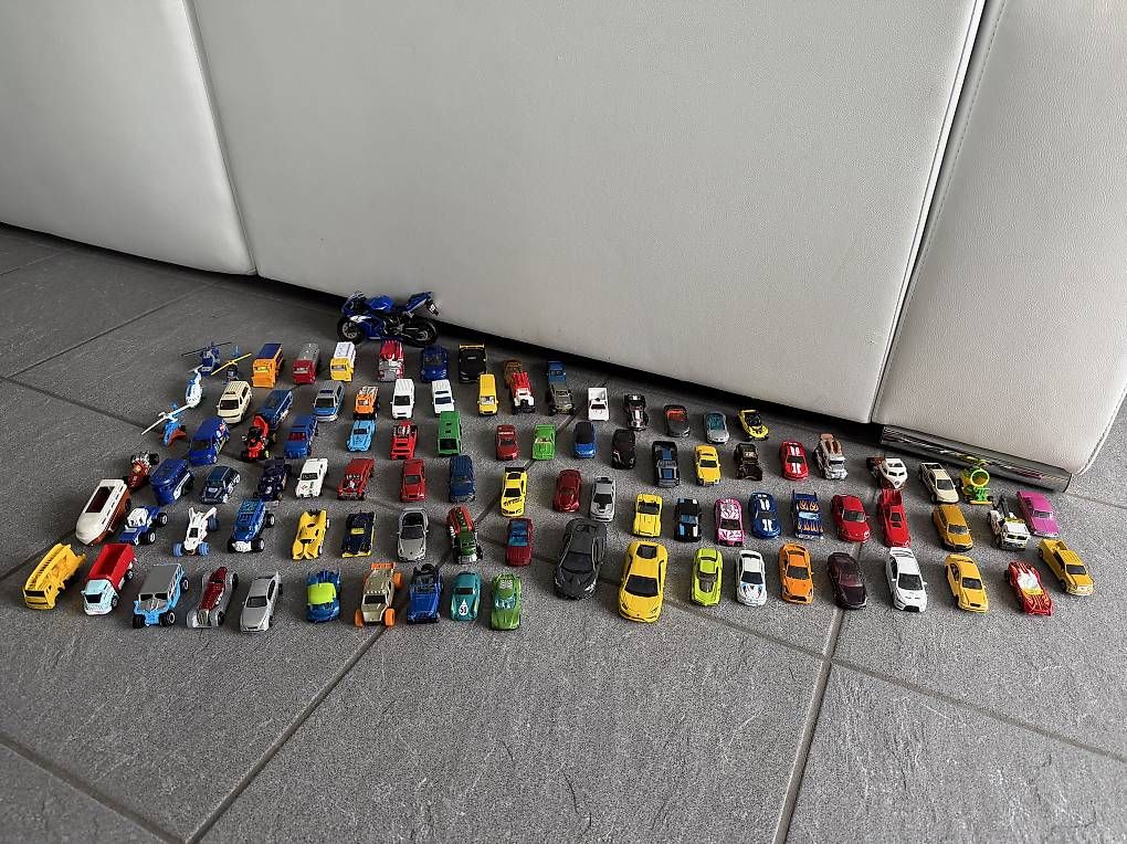 Giocattoli: Spielzeugautos – Usato da Muri AG venduto da cag733