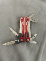 Multitool Klappwerkzeug rot mit Etui