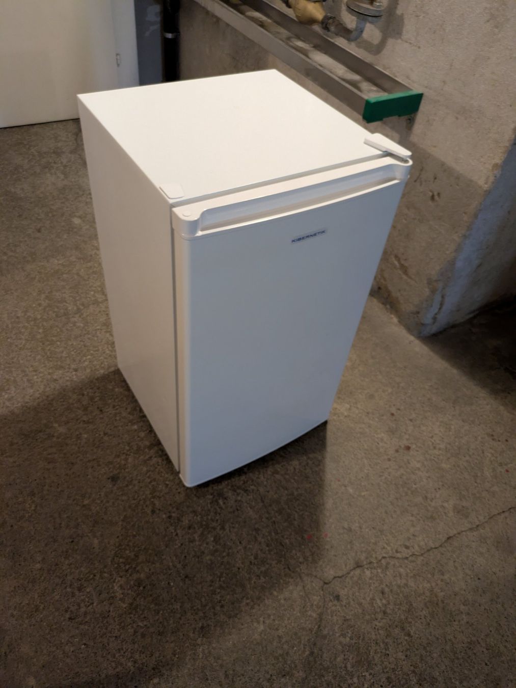 Kibernetik Gefrierschrank: Gefrierschrank 60 Liter – Gebraucht aus Luzern von LittleSur 1