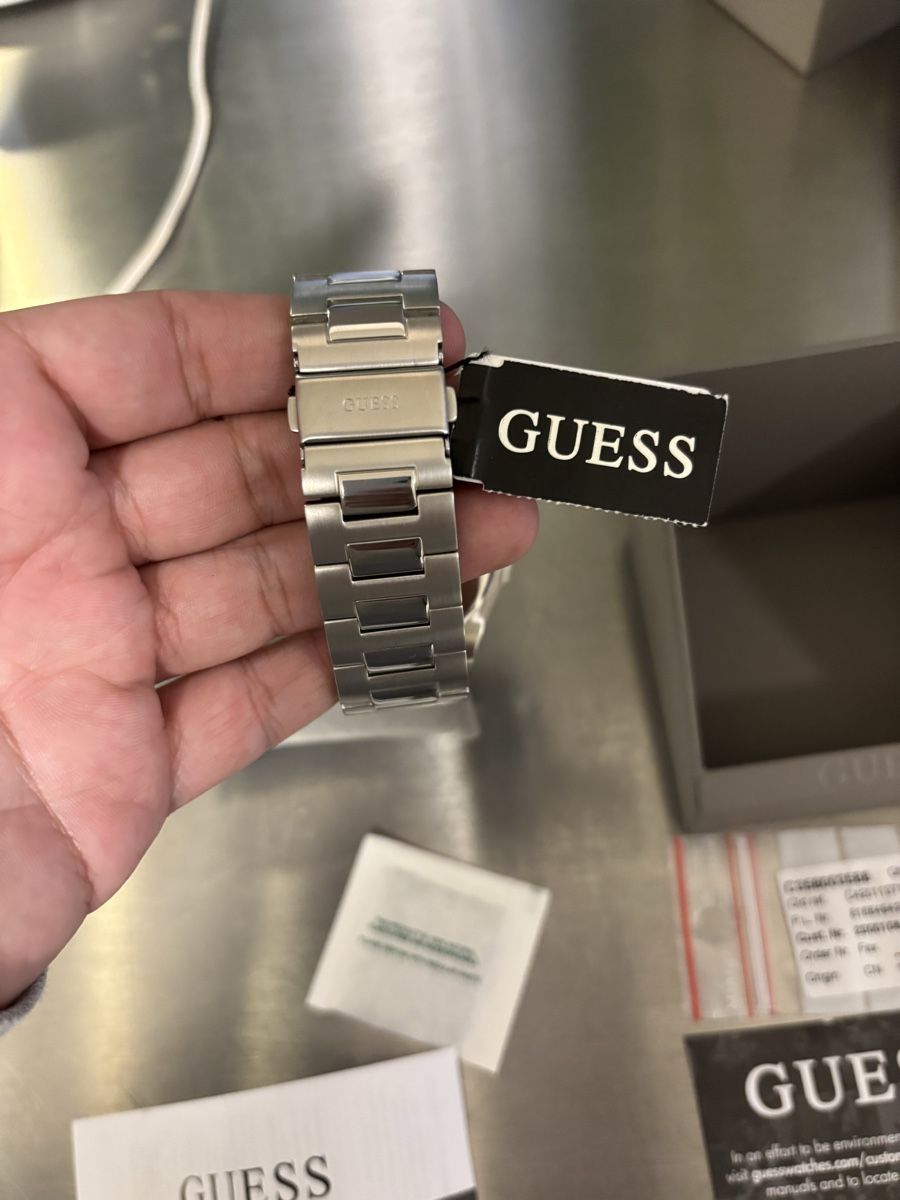 Sonstiges Uhren Zubehör: Uhr GUESS Silber – Neu (gemäss Beschreibung) aus Konolfingen von bekimcekiqaj 3