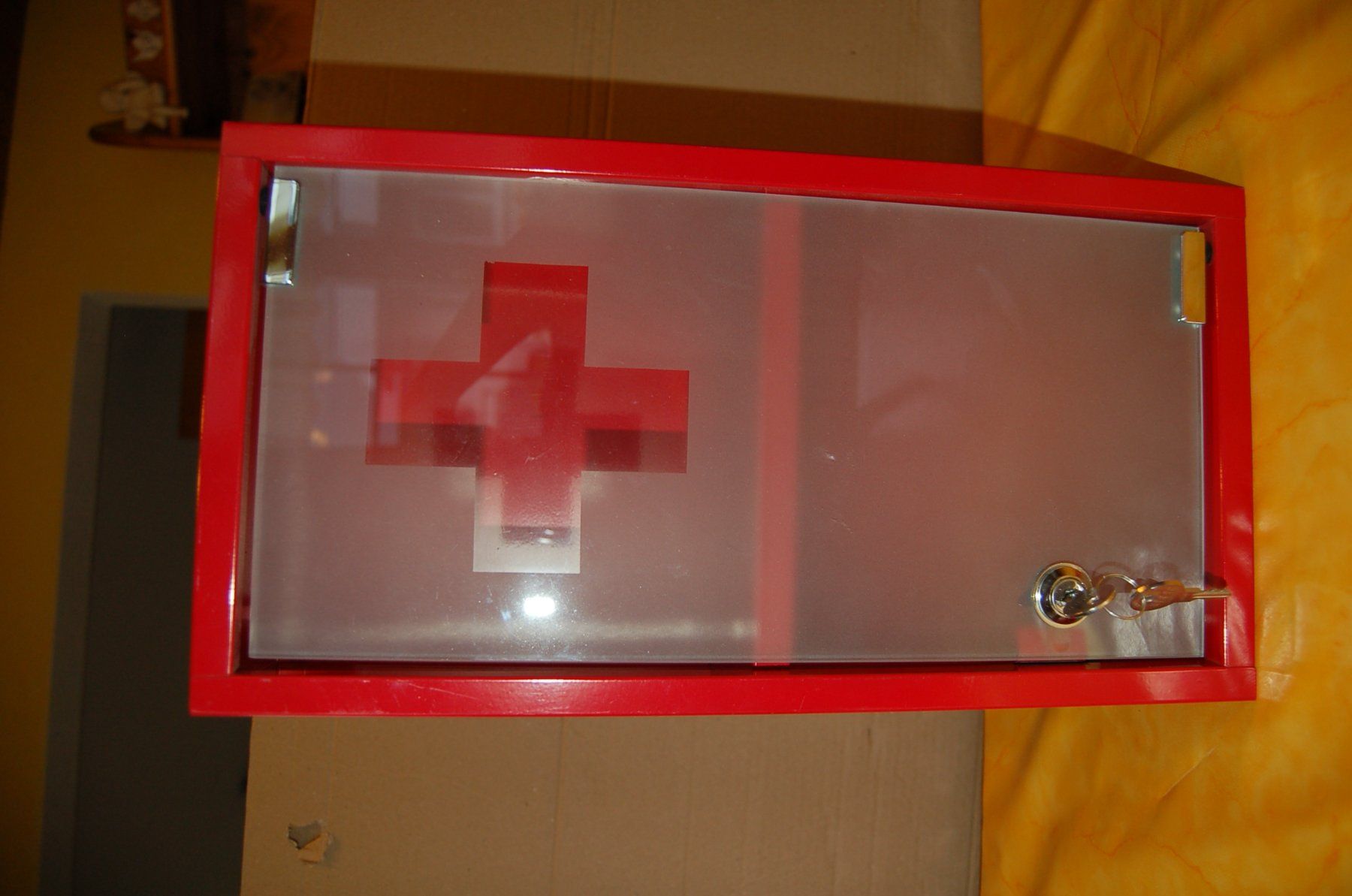 Kit di pronto soccorso: Apothekerkästli abschliesbar – Nuovo (secondo la descrizione) da Ebnat - Kappel venduto da Kuecken123