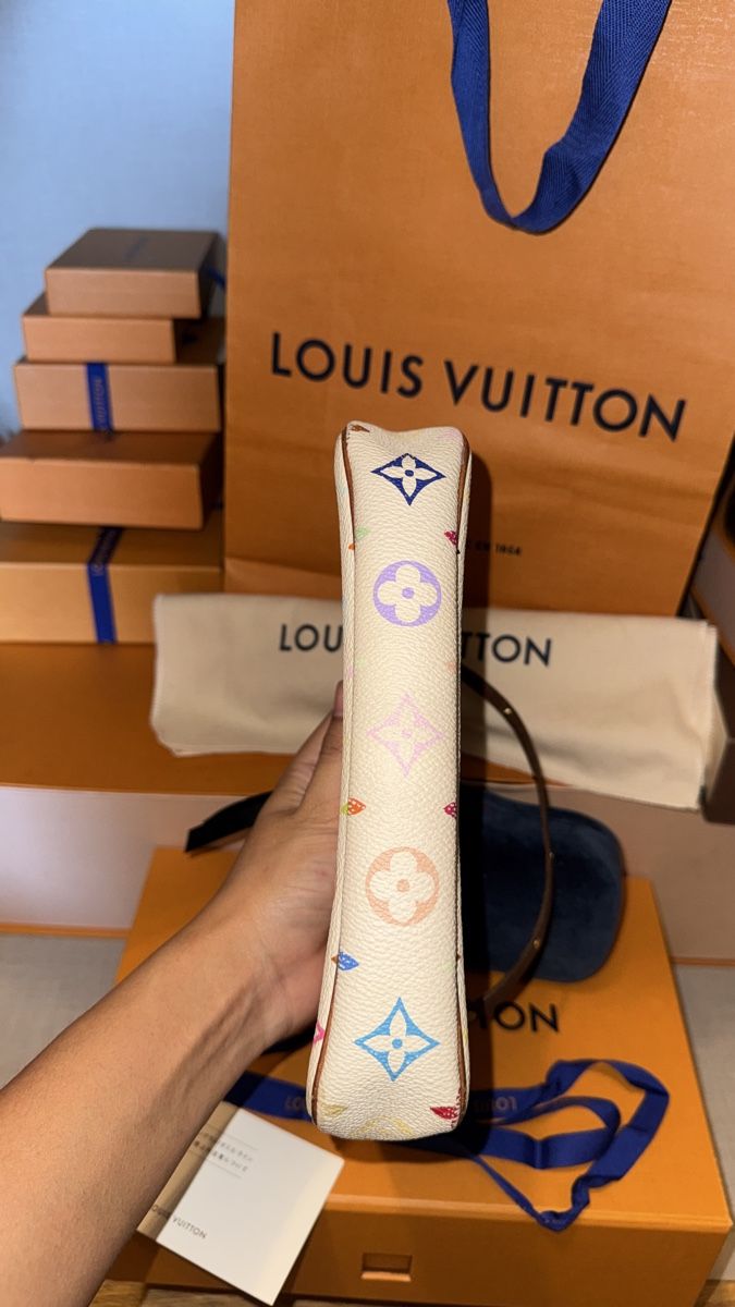 Louis Vuitton Sacs femmes: Louis Vuitton Pochette multicolor 2004 – D'occasion à Widnau par Pukpan_99 4