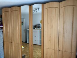 Kleiderschrank Holz mit 2 Spiegel gebraucht