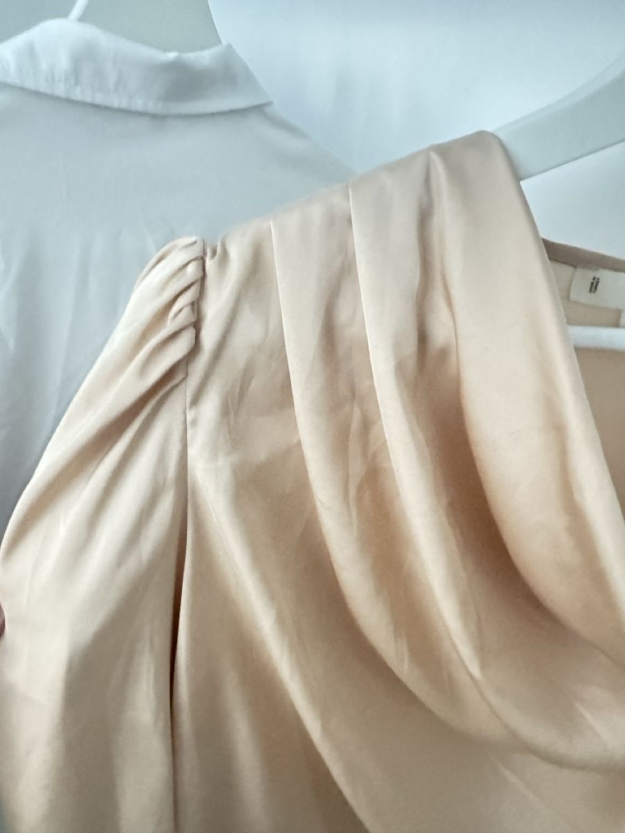 Chemisiers: Wunderschöne elegante Bluse, Größe 40 – D'occasion à Sins par sum_lv6d 1