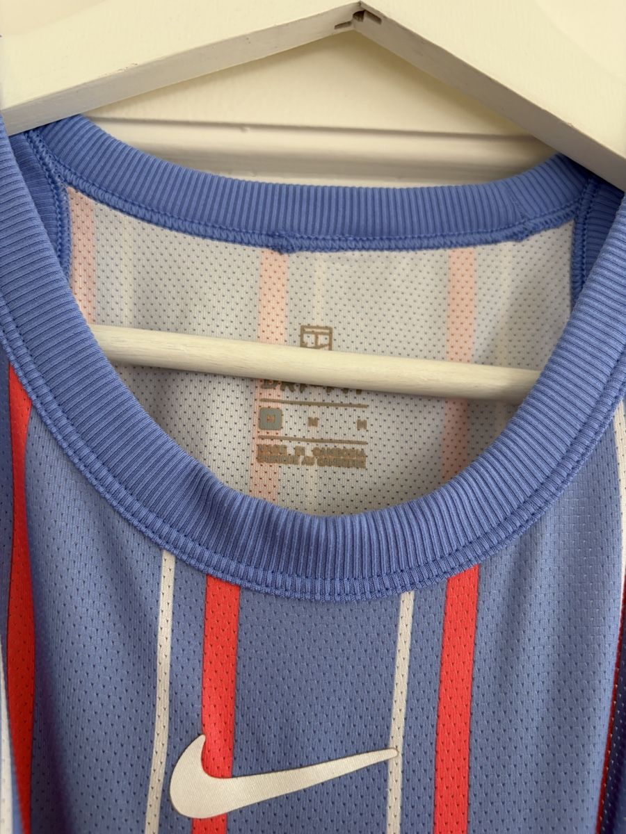 Nike Top: Nike Top, drifit, gestreift, Grösse M – Usato da Zürich venduto da FaSa 1
