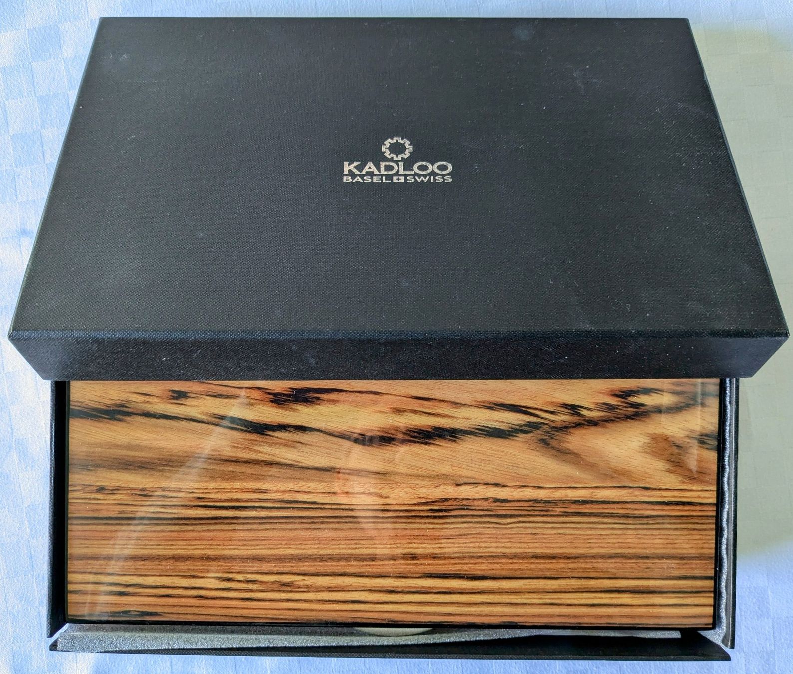 Scatole porta orologi: Uhrenbox in Holzoptik – Usato da Zürich venduto da hanso-foundation