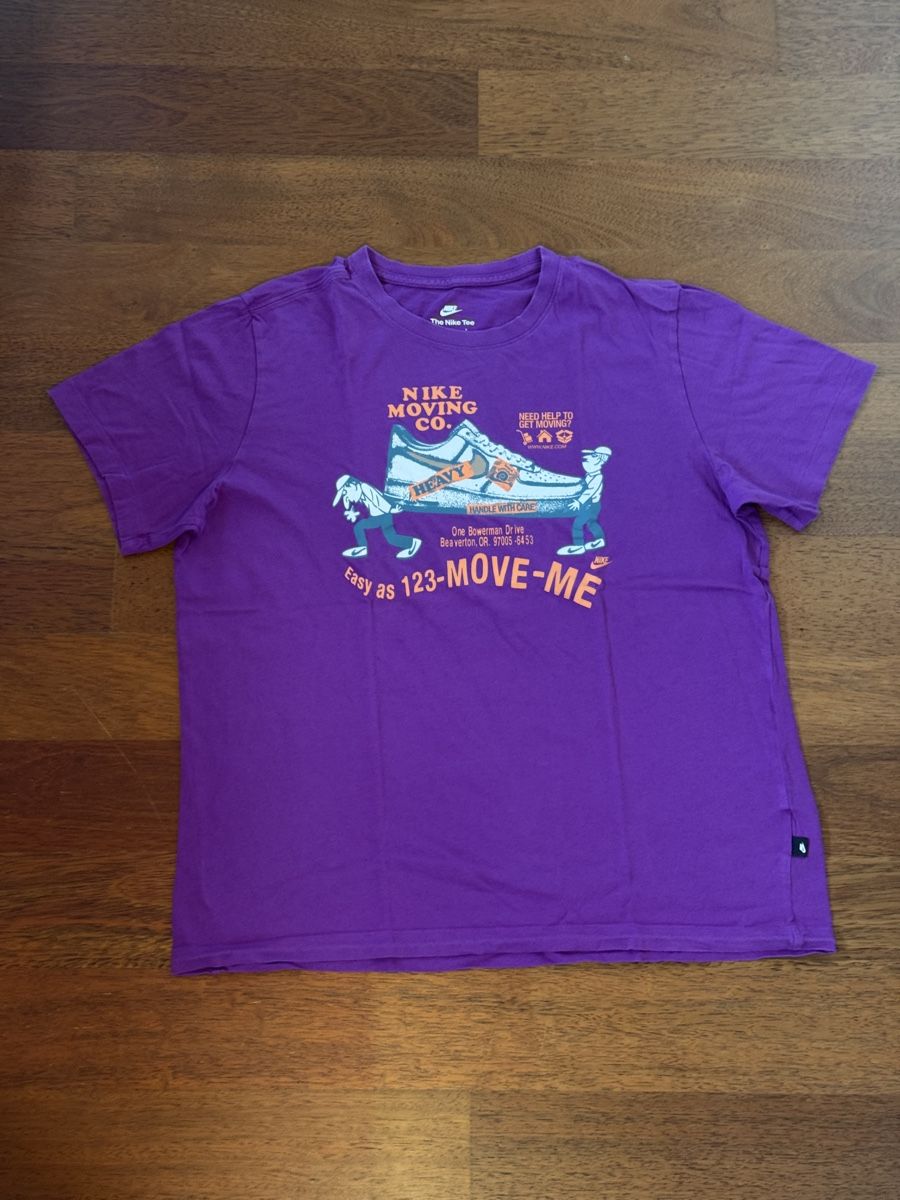 Nike T-shirt: Nike Airforce T-Shirt – Usato da Herisau venduto da ramonscloset