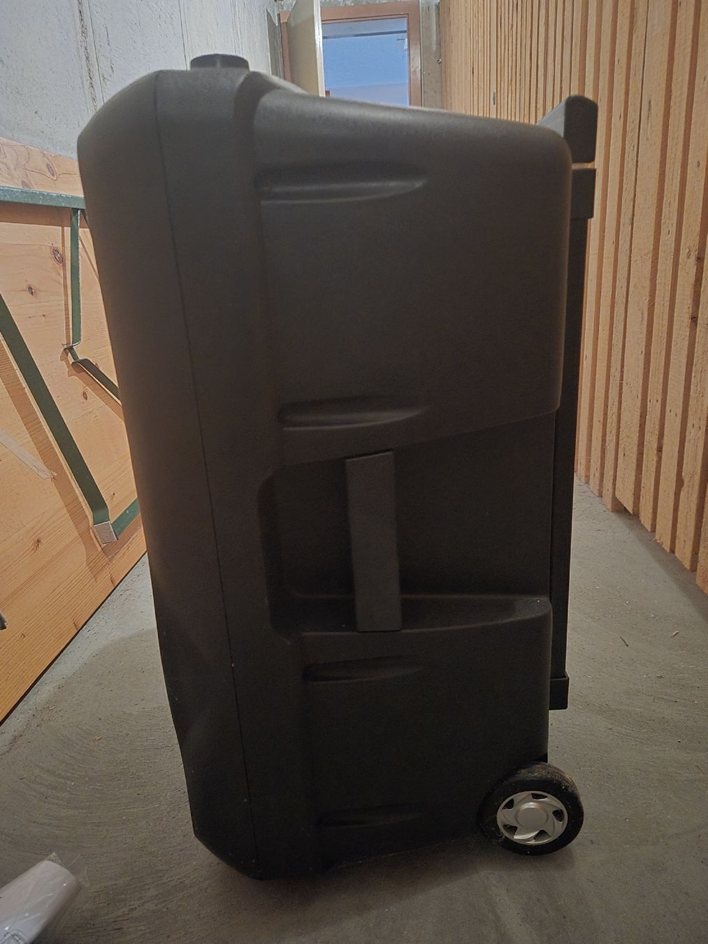 Haut-parleurs: FPX-122 Enceinte avec micro wireless  – D'occasion à Estavayer-le-Lac par Clapsodi 4