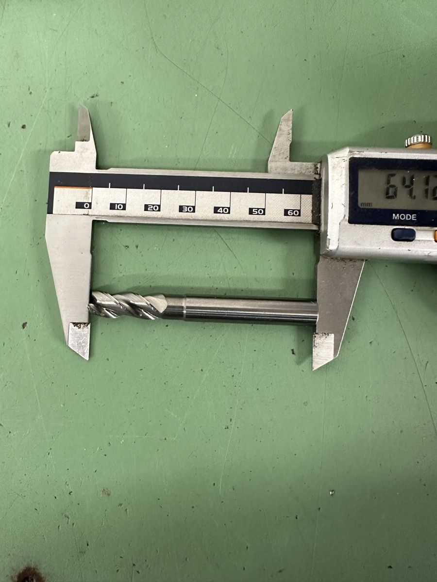 Tutti gli attrezzi: Schaftfräser, Carbide end mill, Ø 8 mm – Usato da Aarberg venduto da SNMachines 6