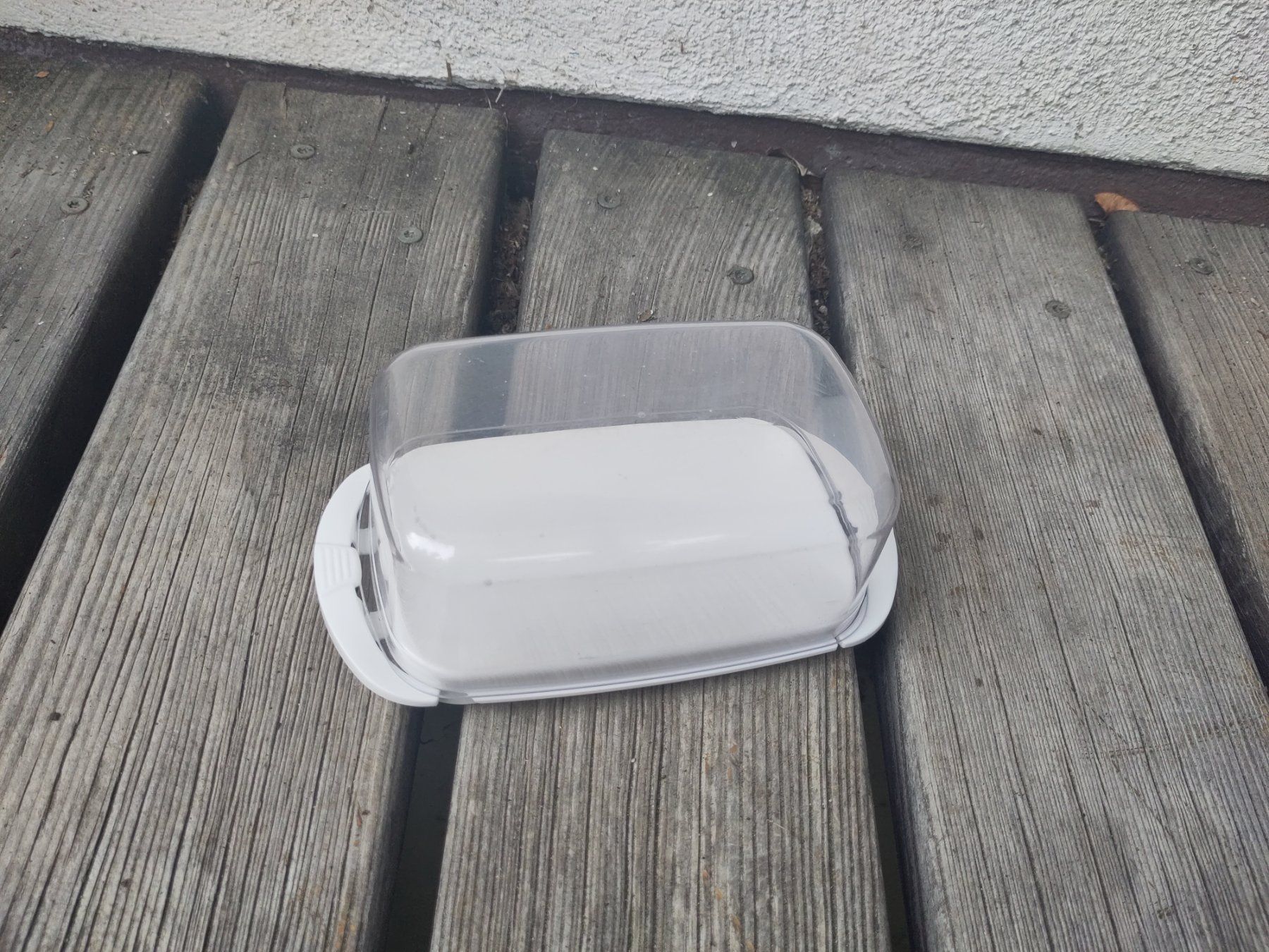 Altre Stoviglie: Butterdose Kunststoff mit transparentem Deckel – Usato da Kreuzlingen venduto da ennairammarianne 1