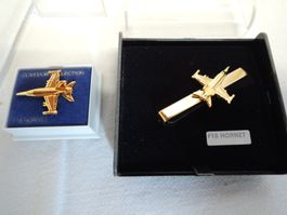 F18 Hornet Krawattennadel und PIN vergoldet  NEU  Twint ok