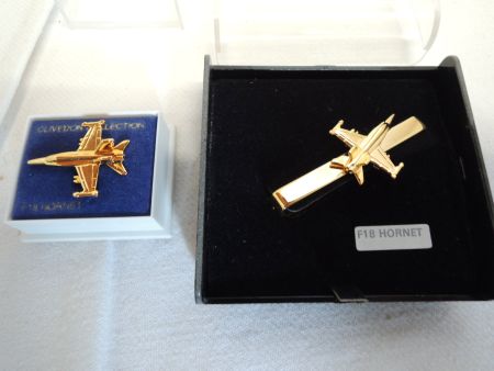 F18 Hornet Krawattennadel und PIN vergoldet  NEU  Twint ok