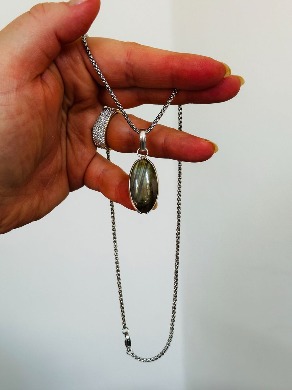 Catenine: Labradorite necklace – Nuovo e nell'imballaggio originale da Genève venduto da AGBERG 8