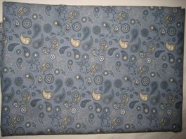 Baumwollstoff jeansblau mit kleinen blauen / beigen Paisley