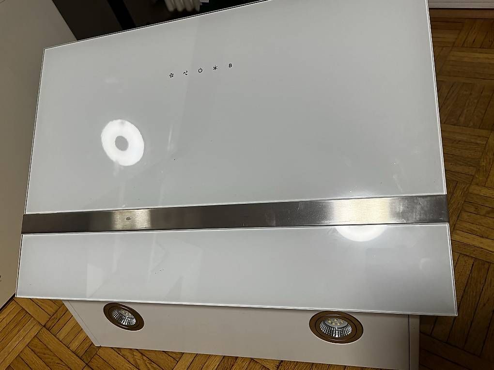 Cappe di aspirazione: Hotte aspirante  – Usato da Pully venduto da yaa_rm7x 4