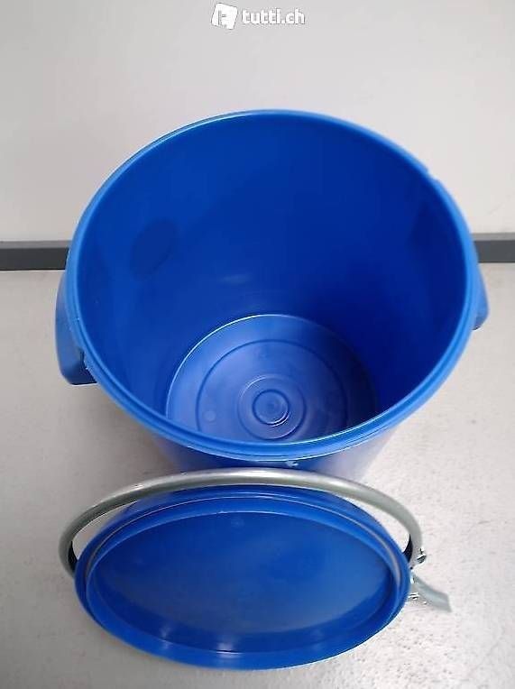 Accessori: Kleines Blaues Fass ca.20L – Usato da Unterkulm venduto da poesia-gruppe 1