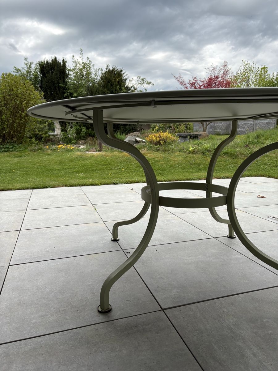 Fermob Tische: Fermob Gartentisch Romane – Gebraucht aus Fribourg von Westi2 1