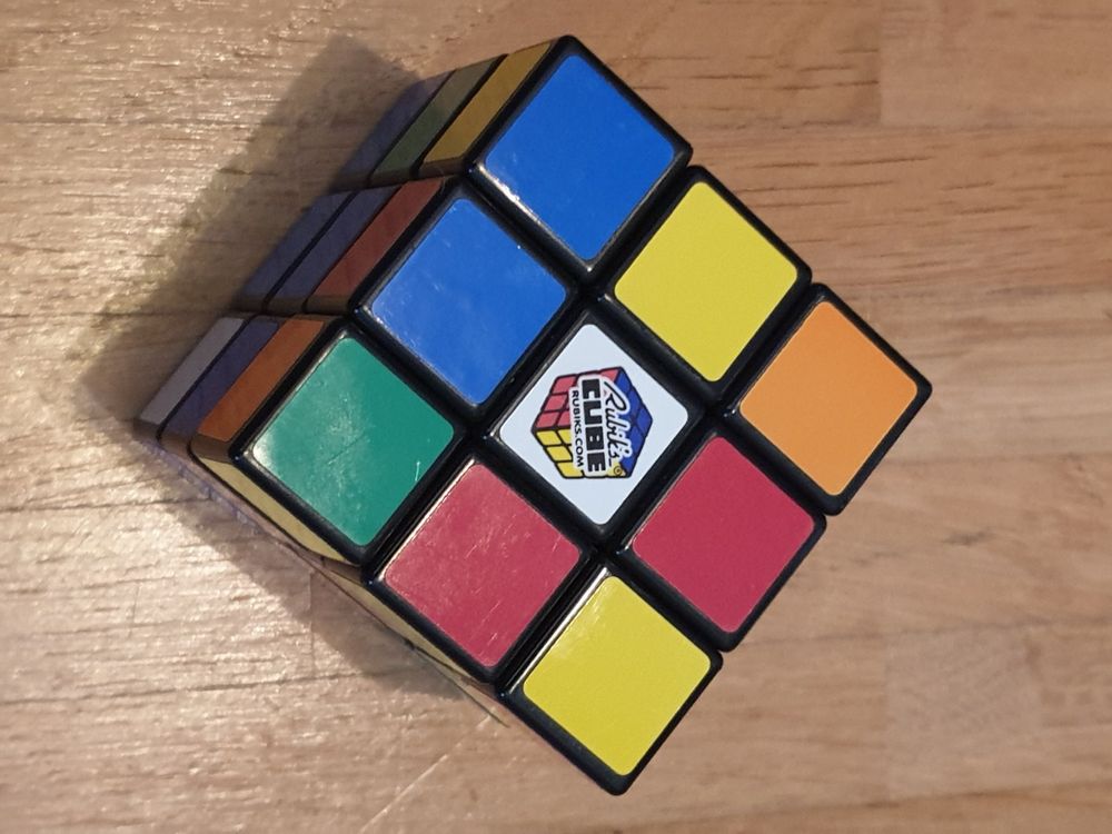 Rubik's Pulse 3x3 Zauberwürfel - Leuchtend Mit 60-Sekunden Timer