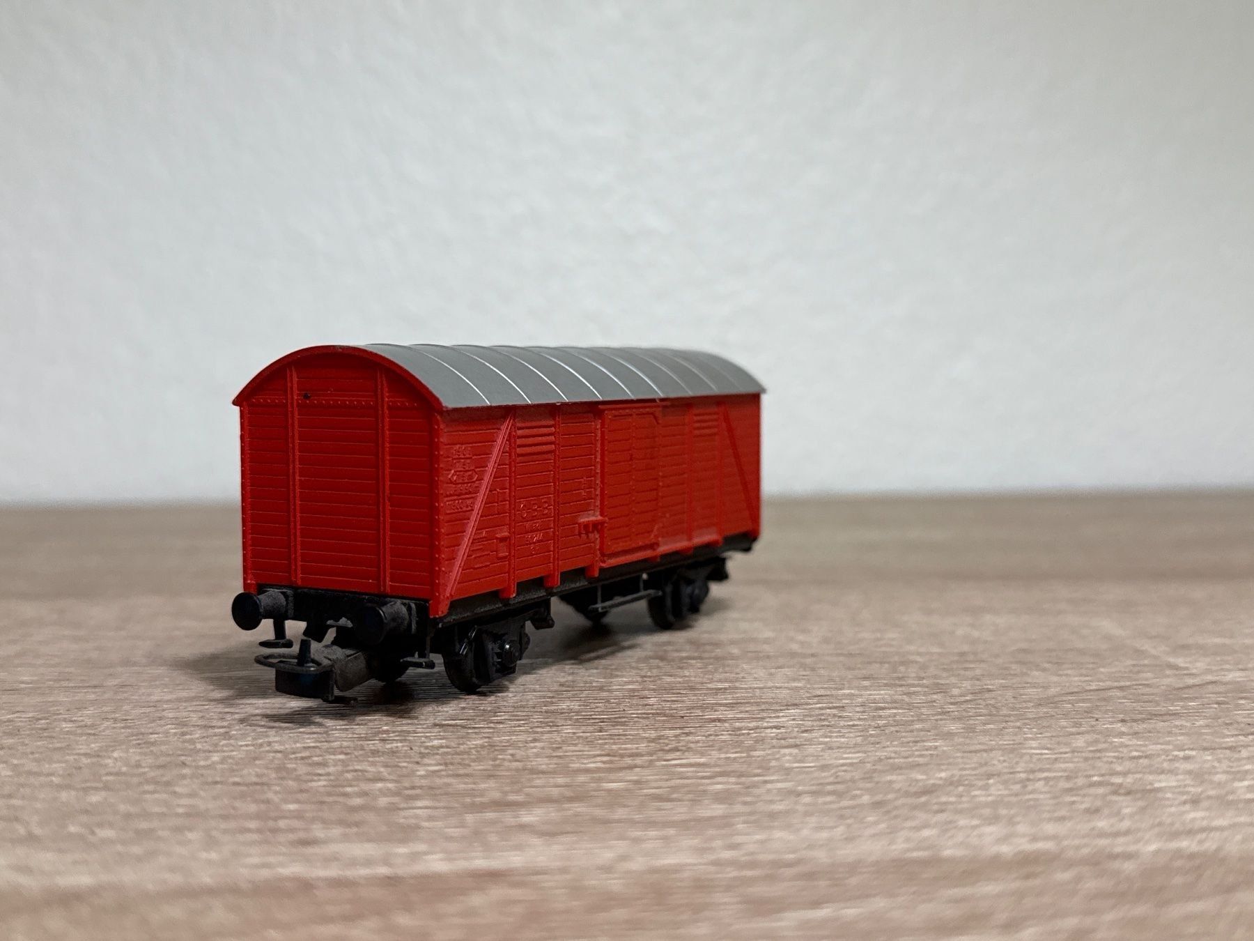 Kleinbahn Modellini di ferrovie: Kleinbahn Güterwagen ÖBB H0 (41) – Usato da St-Aubin-Sauges venduto da Lo_Go 2
