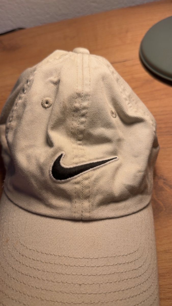 Nike Copricapi, berretti & cappellini: Nike Cap / Baseball Cap – Beige – Usato da Bern venduto da oaicu 1