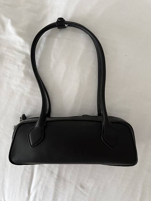 Borse da donna: Tasche Schwarz – Usato da Dietlikon venduto da lizz.yy 1