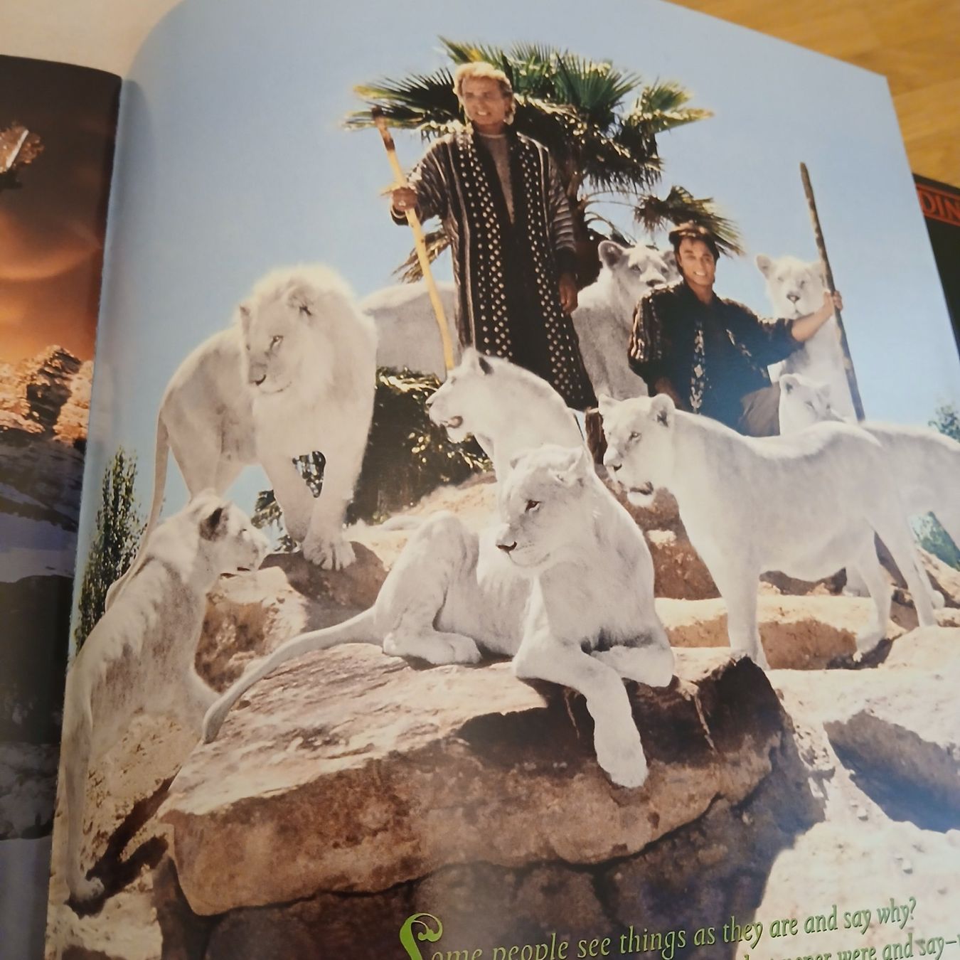 Dokumente: Siegfried & Roy Las Vegas 2003 Programmheft mit Autogramm – Gebraucht aus Zürich von sim_bpc8 5