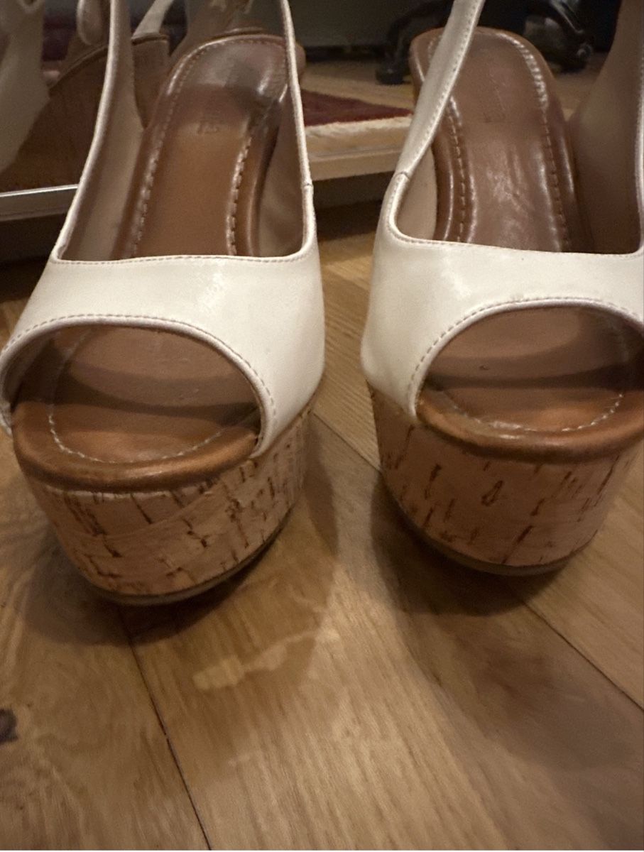 Damenschuhe: white wedge shoes size 38 peep toe slingback – Gebraucht aus Bouveret von dou_g8q7 1